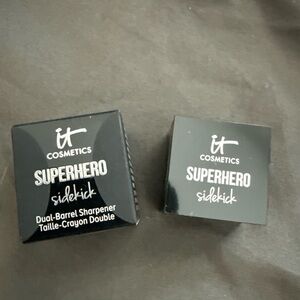 it cosmetics Compact Dual-Barrel Pencil Sharpener- set of 2